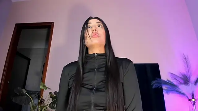 NoraDasilva online show from 04/08/26, 12:54