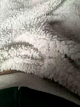 Snapshot of Ouram_81 chatting on 02/05/25, 09:15 Ouram 81 online show from 02/05/25, 09:15