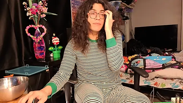 ShinyCherub online show from 03/06/25, 10:36