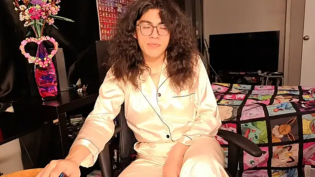 ShinyCherub online show from 03/19/25, 05:19