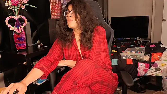 ShinyCherub online show from 03/20/25, 04:09