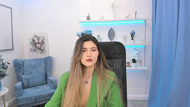 AnneTLi online show from 09/12/25, 03:17