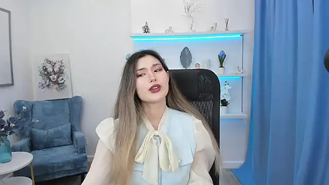 AnneTLi online show from 09/23/25, 08:12