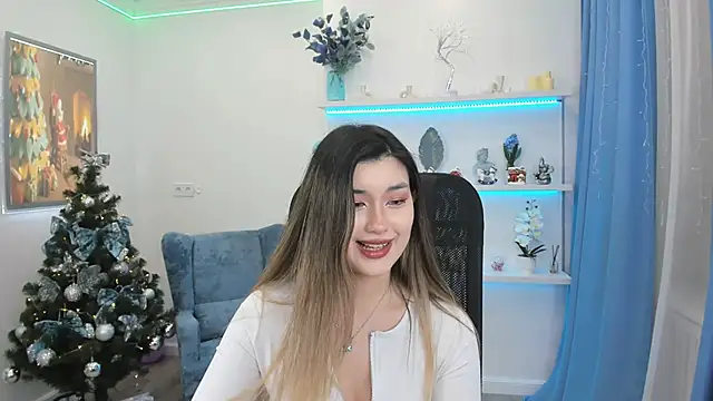 AnneTLi online show from 12/13/25, 07:53