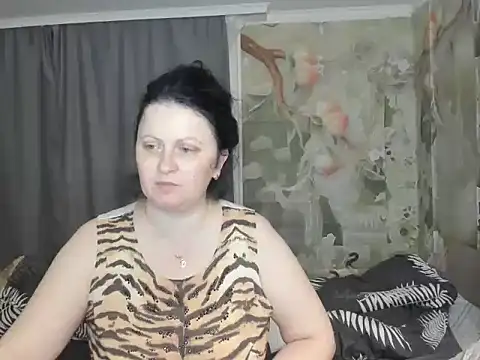 Lillian2 online show from 11/13/25, 10:58