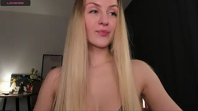 Alice Dias online show from 03/14/25, 04:40