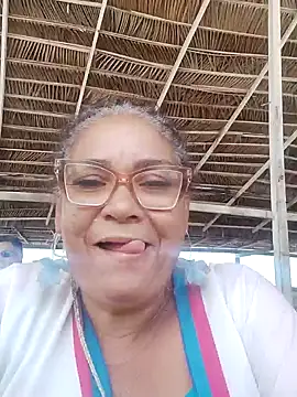 Snapshot of Delicy1 chatting on 12/30/24, 01:58 Delicy1 online show from 12/30/24, 01:58