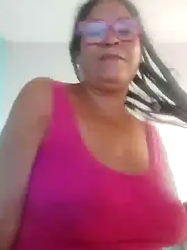 Snapshot of Delicy1 chatting on 01/10/25, 05:02 Delicy1 online show from 01/10/25, 05:02