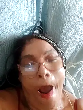 Snapshot of Delicy1 chatting on 02/20/25, 11:32 Delicy1 online show from 02/20/25, 11:32