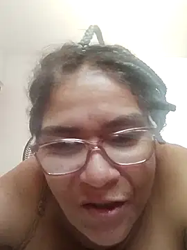 Snapshot of Delicy1 chatting on 02/22/25, 11:57 Delicy1 online show from 02/22/25, 11:57