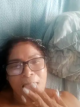 Snapshot of Delicy1 chatting on 03/08/25, 08:03 Delicy1 online show from 03/08/25, 08:03