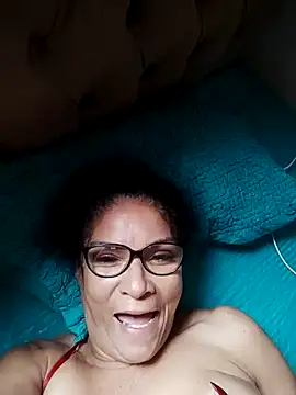 Snapshot of Delicy1 chatting on 09/20/25, 11:00 Delicy1 online show from 09/20/25, 11:00