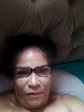 Snapshot of Delicy1 chatting on 10/18/25, 10:16 Delicy1 online show from 10/18/25, 10:16