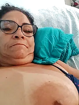 Snapshot of Delicy1 chatting on 10/25/25, 07:30 Delicy1 online show from 10/25/25, 07:30