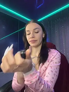 Queen of pain online show from 11/12/25, 05:41