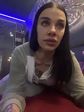 Queen of pain online show from 12/23/25, 06:44