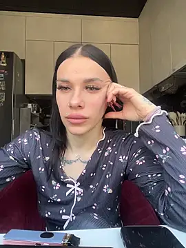 Queen of pain online show from 03/11/26, 07:25