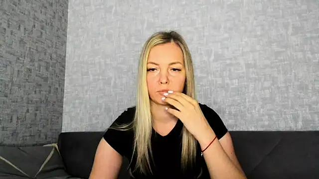 iam Venus online show from 04/07/26, 09:43