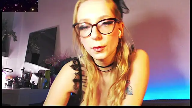 welliza online show from 02/21/25, 02:39