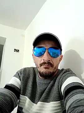 Adriandan1982 online show from 04/20/26, 07:11