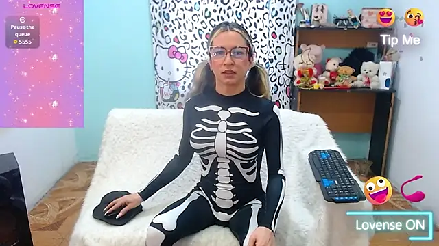 heidy sweetts online show from 10/26/25, 11:16