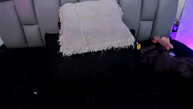  MiaBrown  online show from 02/22/25, 12:08