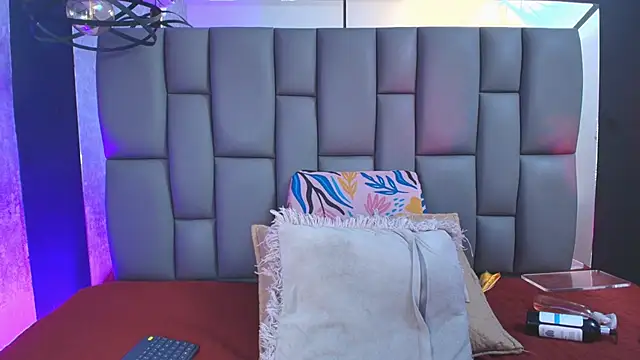  MiaBrown  online show from 09/11/25, 12:05