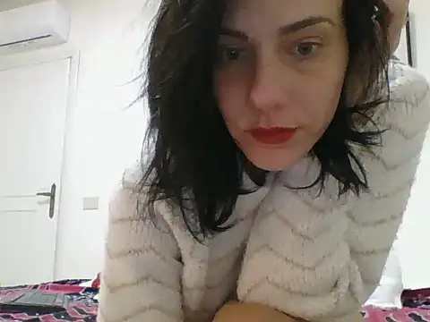 Emyly83 online show from 12/08/24, 08:15