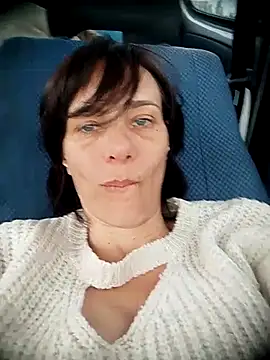 Emyly83 online show from 10/05/25, 07:39