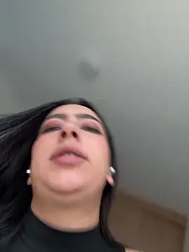 Snapshot of Nicollemays chatting on 05/07/26, 02:11 Nicollemays online show from 05/07/26, 02:11