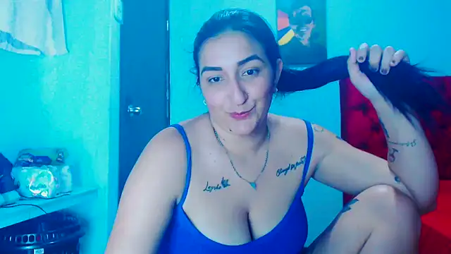 Snapshot of liz_dirty chatting on 01/26/25, 03:38 liz dirty online show from 01/26/25, 03:38