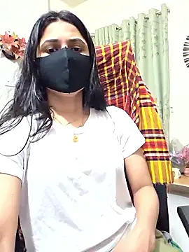 Snapshot of Suvosri chatting on 05/16/26, 04:39 Suvosri online show from 05/16/26, 04:39
