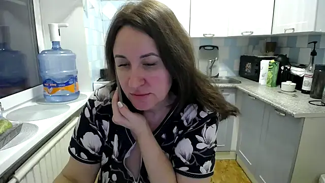 DonnaMagdalena online show from 12/25/24, 06:20