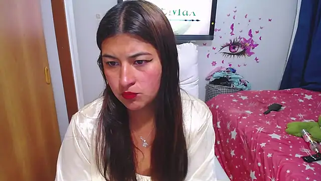 Yunhot  online show from 05/19/26, 09:48