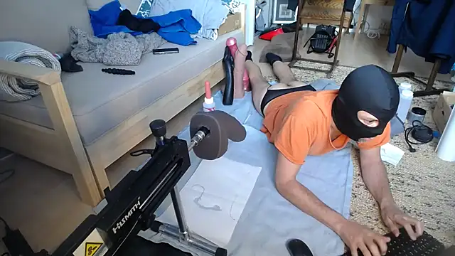 natjuk online show from 03/03/26, 04:24