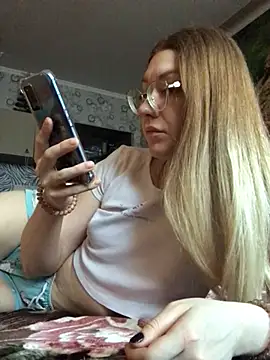 Snapshot of _Sweet_Love_ chatting on 02/04/25, 12:33  Sweet Love  online show from 02/04/25, 12:33
