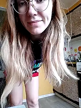 Snapshot of _Sweet_Love_ chatting on 02/13/25, 11:28  Sweet Love  online show from 02/13/25, 11:28