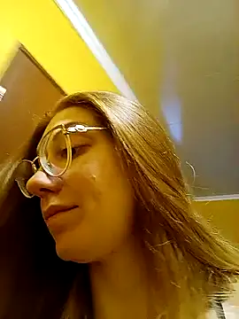 Snapshot of _Sweet_Love_ chatting on 02/16/25, 01:38  Sweet Love  online show from 02/16/25, 01:38