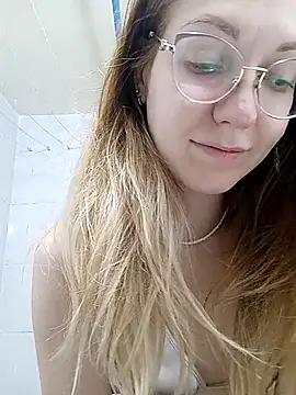 Snapshot of _Sweet_Love_ chatting on 02/25/25, 10:39  Sweet Love  online show from 02/25/25, 10:39
