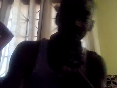 Snapshot of LookingLover34 chatting on 10/04/25, 04:38 LookingLover34 online show from 10/04/25, 04:38