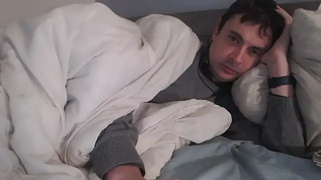 Snapshot of freddy0222222 chatting on 12/17/24, 12:00 freddy0222222 online show from 12/17/24, 12:00