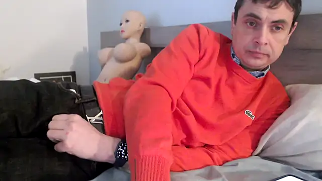 Snapshot of freddy0222222 chatting on 02/21/25, 12:17 freddy0222222 online show from 02/21/25, 12:17