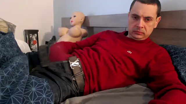 Snapshot of freddy0222222 chatting on 03/19/25, 12:01 freddy0222222 online show from 03/19/25, 12:01