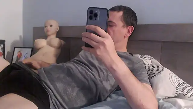 Snapshot of freddy0222222 chatting on 09/09/25, 06:02 freddy0222222 online show from 09/09/25, 06:02