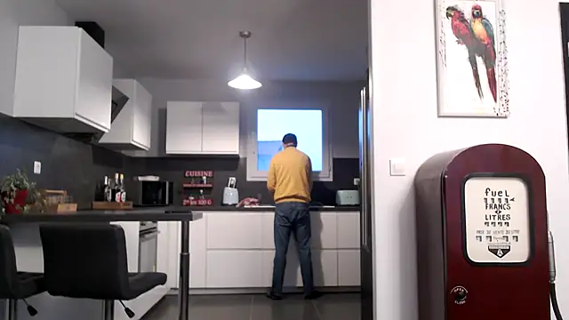 Snapshot of freddy0222222 chatting on 09/24/25, 05:55 freddy0222222 online show from 09/24/25, 05:55