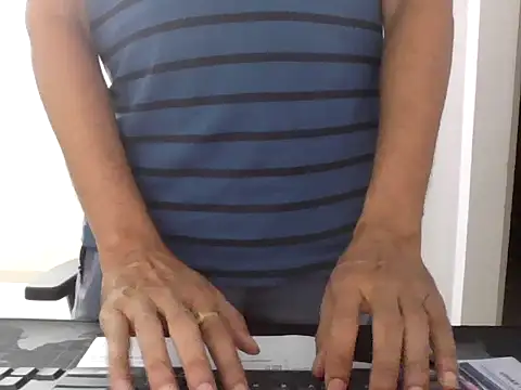 mrose8080 online show from 04/24/26, 06:21