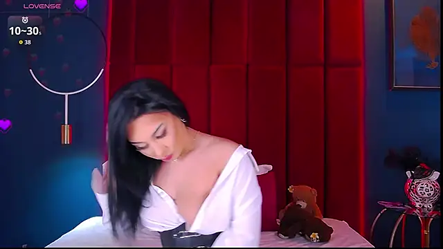 MadyLuxxx online show from 11/25/25, 07:58