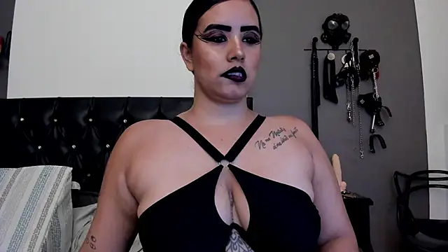 MariaGaitan online show from 10/13/25, 07:03