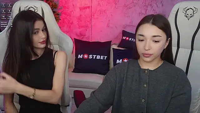 Jasmine Flow online show from 12/17/24, 01:49