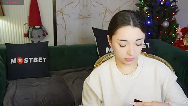 Jasmine Flow online show from 12/18/24, 07:47